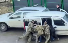 «Тихо молись дома или иди воевать»: как на Украине уничтожают каноническое Православие и отправляют священников в окопы