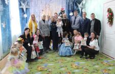 Сотрудники ГУФСИН и общественные деятели поздравили детей в Доме ребёнка при ИК-3