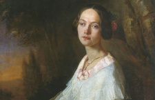 «Я желаю умереть христианкой»: девочка, которая родилась с одной рукой, стала известной поэтессой и всю жизнь жертвовала собой ради других