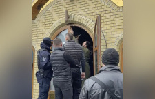 Рейдеры «ПЦУ» совместно с представителями властей захватили Андреевский храм в Черкассах