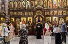 В храме прп. Сергия Радонежского прошла экскурсия для беженцеа из зоны боевых действий