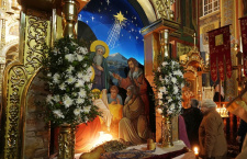 «Мы призваны продолжать праздновать Рождество»: Как провести Святки, объясняет священник