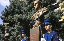 В Краснодаре открыли памятник Государю Николаю II