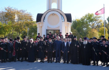 У храма апостола Андрея Первозванного прошел чин освящения новой часовни Покрова Пресвятой Богородицы