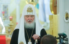 Патриарх Кирилл осудил стремление священников к тщеславию в интернете