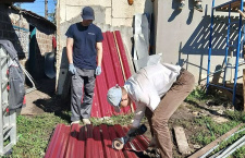 «Море увидели один раз, но не расстроились». Как семья москвичей провела отпуск, ремонтируя дома в Донбассе