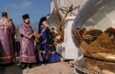Епископ Новороссийский и Геленджикский Сергий совершил чин освящения крестов строящейся православной гимназии города Анапы