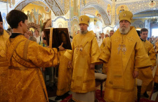 В день памяти святого князя Владимира совершена Божественная литургия архиерейским чином в Свято-Владимирском храме